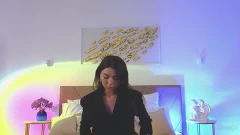 violetta_finch online show from 18, 5, 2026