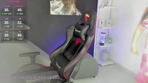 Snapshot of violetta_jhonson_v chatting on 12, 9, 2025 Violetta online show from 12, 9, 2025