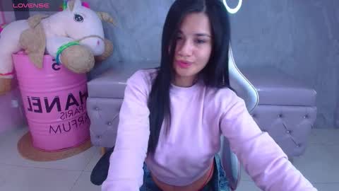 Snapshot of violetta_jhonson_v chatting on 9, 11, 2025 Violetta online show from 9, 11, 2025