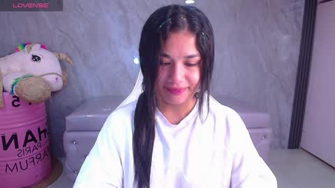 Snapshot of violetta_jhonson_v chatting on 21, 11, 2025 Violetta online show from 21, 11, 2025