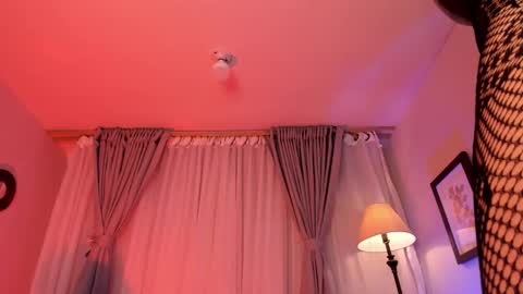 Violetta nur online show from 10, 10, 2025