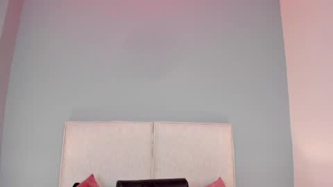 violetta_queeen online show from 2, 4, 2026