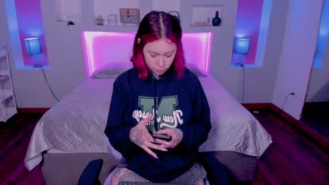 ViolettaBaker online show from 7, 3, 2025