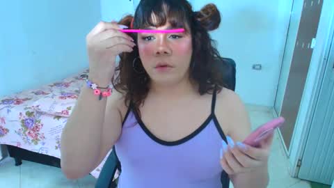 Snapshot of violettacam69 chatting on 10, 4, 2026 violettacam69 online show from 10, 4, 2026