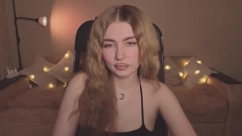 ViolettaOtis online show from 15, 2, 2026