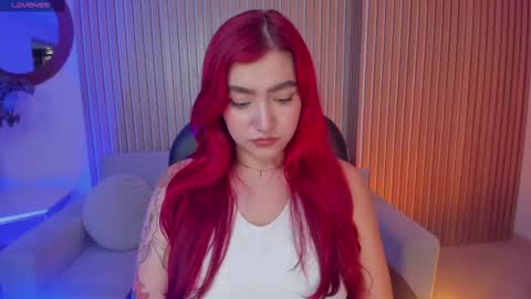 Snapshot of violettcastel chatting on 27, 2, 2025 Violett Castel online show from 27, 2, 2025