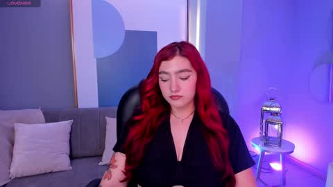 Snapshot of violettcastel chatting on 5, 3, 2025 Violett Castel online show from 5, 3, 2025