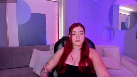 Snapshot of violettcastel chatting on 12, 3, 2025 Violett Castel online show from 12, 3, 2025