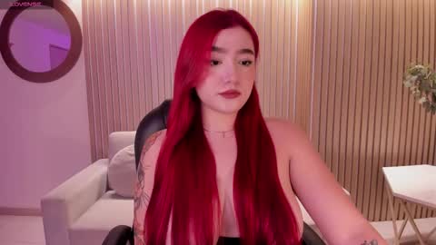 Snapshot of violettcastel chatting on 13, 9, 2025 Violett Castel online show from 13, 9, 2025