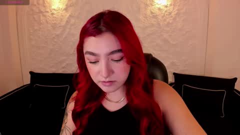 Snapshot of violettcastel chatting on 12, 10, 2025 Violett Castel online show from 12, 10, 2025