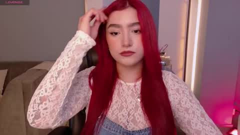 Snapshot of violettcastel chatting on 14, 11, 2025 Violett Castel online show from 14, 11, 2025