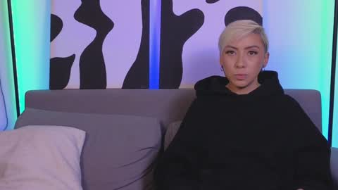 Violet online show from 8, 1, 2025