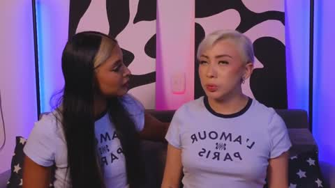 Violet online show from 3, 2, 2025