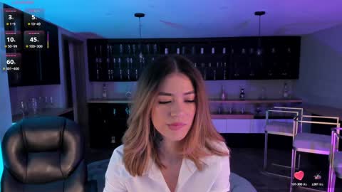 Violett  online show from 8, 3, 2025