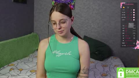 Violet online show from 12, 3, 2026