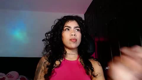 Snapshot of violetwitch05 chatting on 13, 9, 2025  Violet  online show from 13, 9, 2025