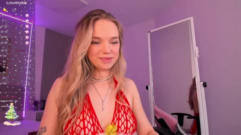 Snapshot of virrginchloee chatting on 30, 12, 2024 Chloe online show from 30, 12, 2024