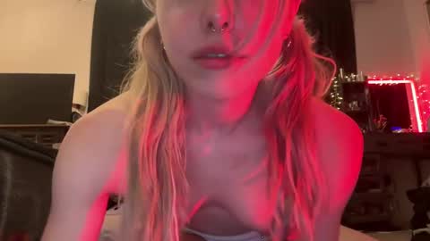 Snapshot of virtual_brat chatting on 5, 2, 2025 virtual_brat online show from 5, 2, 2025