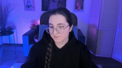 Snapshot of virtualvoyant chatting on 23, 12, 2025 your love online show from 23, 12, 2025