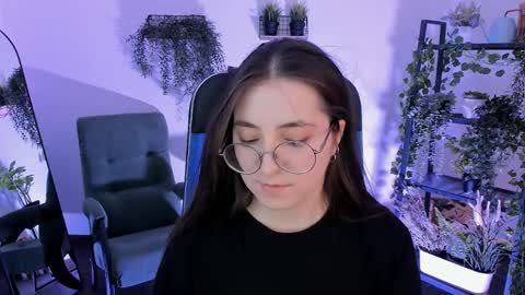 Snapshot of virtualvoyant chatting on 31, 3, 2026 your love online show from 31, 3, 2026