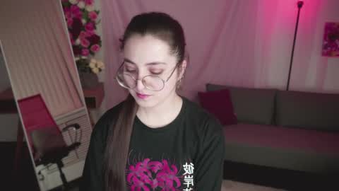 Snapshot of virtualvoyant chatting on 7, 4, 2026 your love online show from 7, 4, 2026