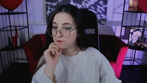 Snapshot of virtualvoyant chatting on 15, 4, 2026 your love online show from 15, 4, 2026