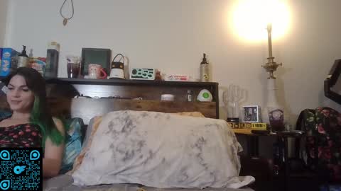 Snapshot of vislaxxx chatting on 12, 1, 2025 Pachinko De Gallo online show from 12, 1, 2025