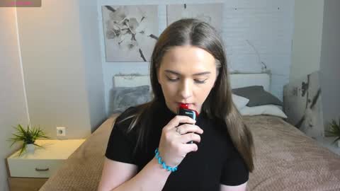 Snapshot of vitajoy_ chatting on 5, 2, 2025 Vita online show from 5, 2, 2025