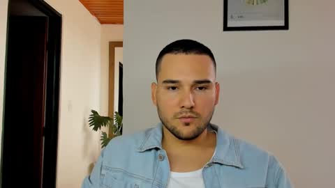 Vito Ferrer online show from 16, 1, 2025