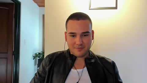 Vito Ferrer online show from 3, 2, 2025