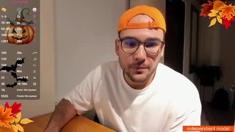 Vito Ferrer online show from 3, 10, 2025