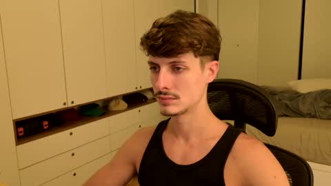 vitoraugustoxxx online show from 22, 4, 2026