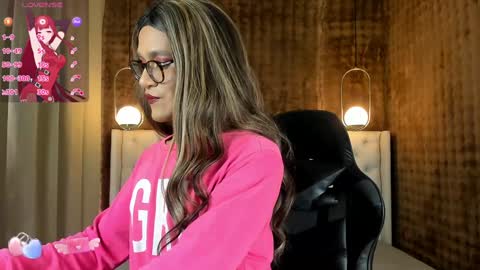 VittaaaPlease help me with your thumbs up its important  online show from 3, 2, 2025