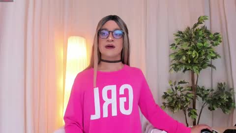 VittaaaPlease help me with your thumbs up its important  online show from 2, 3, 2025