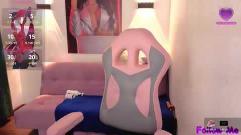 Snapshot of vittoria_lombardi07 chatting on 5, 11, 2025 VITTORIA online show from 5, 11, 2025