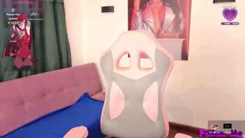 Snapshot of vittoria_lombardi07 chatting on 20, 11, 2025 VITTORIA online show from 20, 11, 2025