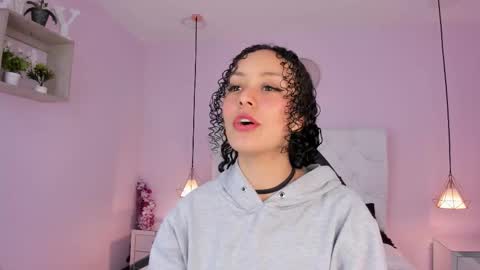 Vivi online show from 8, 11, 2025