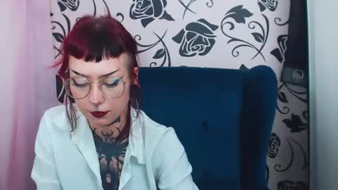 Snapshot of viviadarc chatting on 26, 9, 2025 ViviaDarc online show from 26, 9, 2025