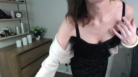 Vivian online show from 27, 12, 2024