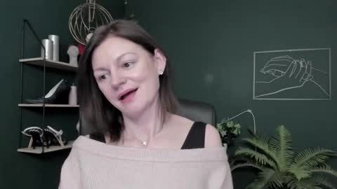 Vivian online show from 6, 2, 2026