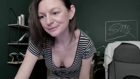 Vivian online show from 7, 2, 2026