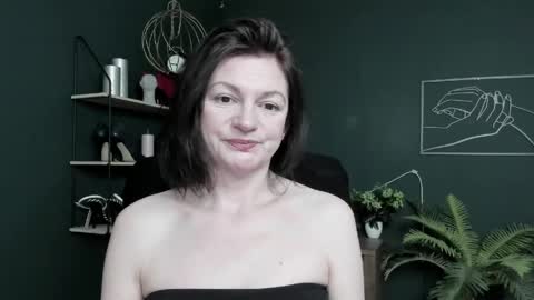 Snapshot of vivian_dream chatting on 14, 5, 2026 Vivian online show from 14, 5, 2026