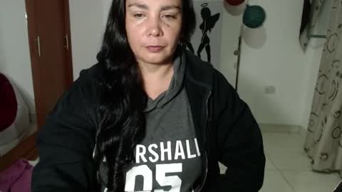Snapshot of vivian_milf_paint chatting on 1, 10, 2025 vivian_milf_paint online show from 1, 10, 2025