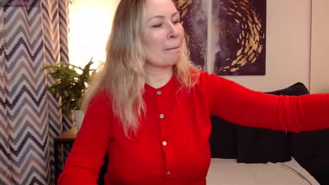 Vivian online show from 13, 9, 2025