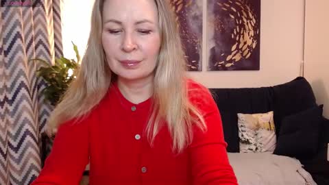 Vivian online show from 21, 11, 2025