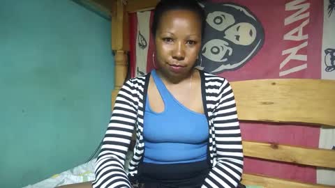Snapshot of viviane0812 chatting on 24, 2, 2025 viviane0812 online show from 24, 2, 2025