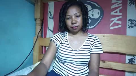 Snapshot of viviane0812 chatting on 4, 3, 2025 viviane0812 online show from 4, 3, 2025
