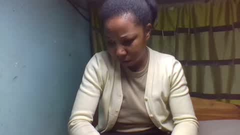 Snapshot of viviane0812 chatting on 9, 9, 2025 viviane0812 online show from 9, 9, 2025