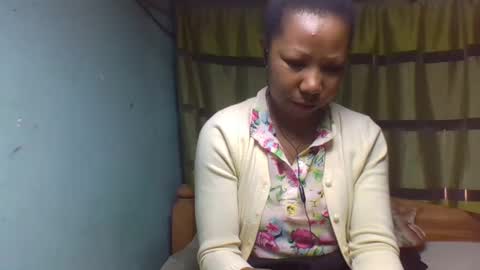 Snapshot of viviane0812 chatting on 11, 9, 2025 viviane0812 online show from 11, 9, 2025
