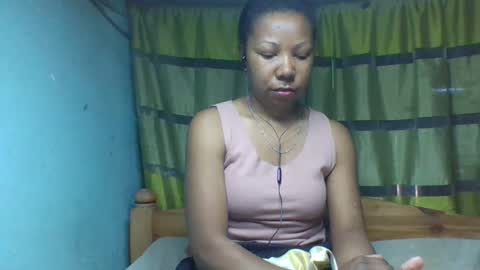 Snapshot of viviane0812 chatting on 24, 9, 2025 viviane0812 online show from 24, 9, 2025